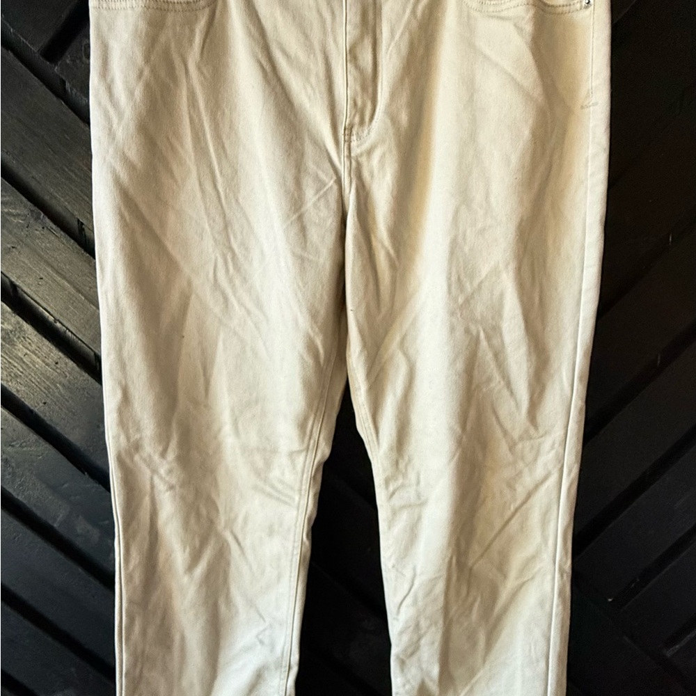 Men's Like New Cream Izod Jeans - Regular Straight Fit!